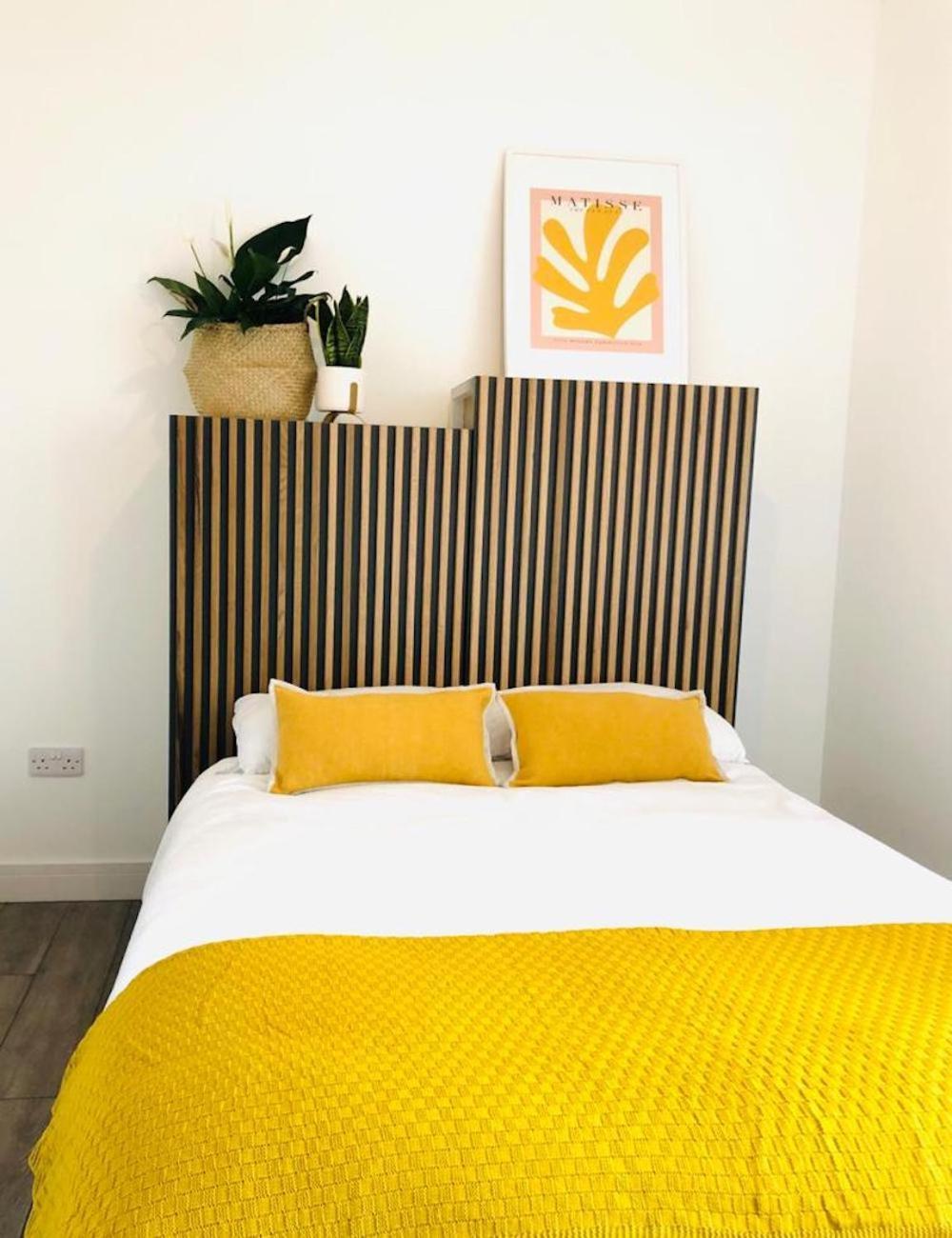 See Our Amazing Score At The Kepties - 5 X Luxurious Serviced Apartments - With Gardens - Fully Equipped - Free Parking - By Orion Short Stays - See Our Other Individual Listings --- This Is For Brand Awareness Only --- アーブロース エクステリア 写真